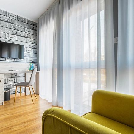 Motel Mo&Ja Leszno  Eksteriør billede